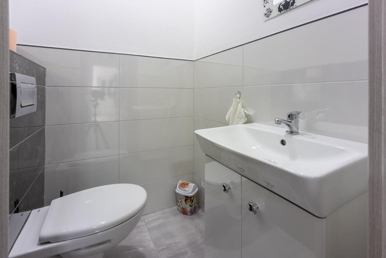 Apartments Ankica Цриквеница Экстерьер фото