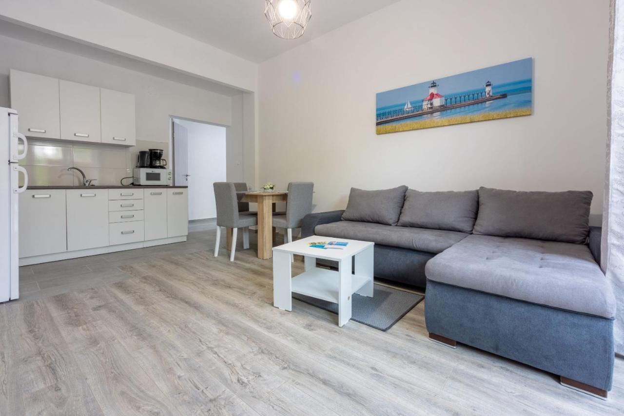 Apartments Ankica Цриквеница Экстерьер фото