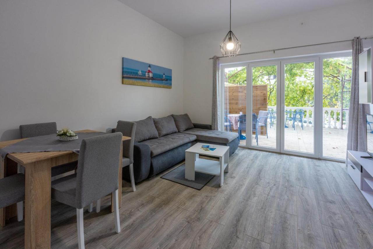 Apartments Ankica Цриквеница Экстерьер фото
